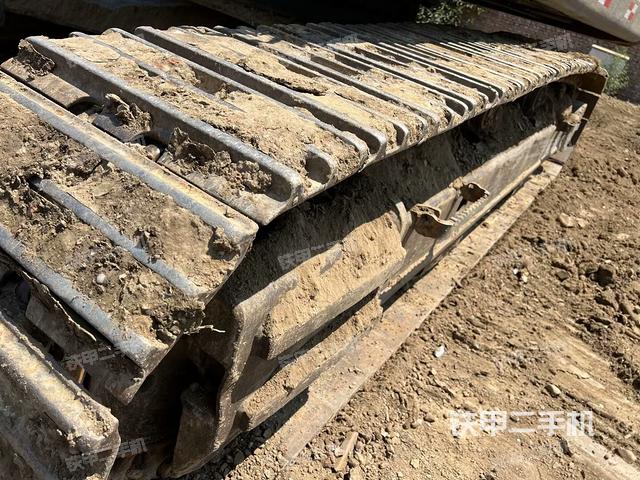 右側履帶整體（行走機構）