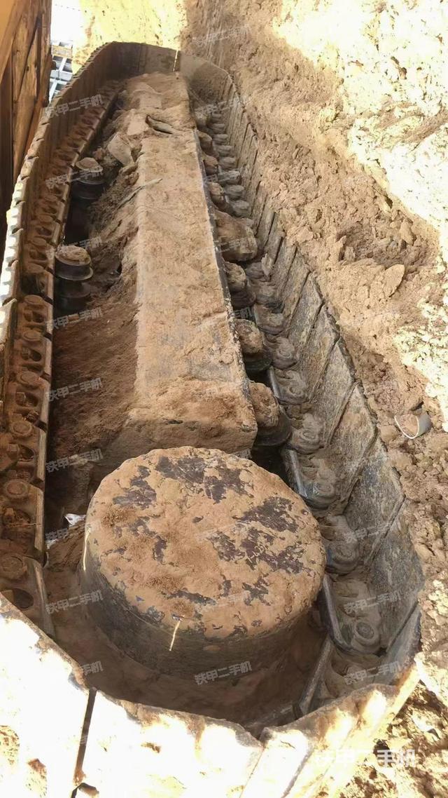 单侧履带整体（整机外观）