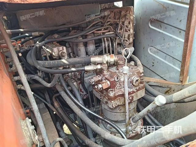 驾驶室整体（整机外观）