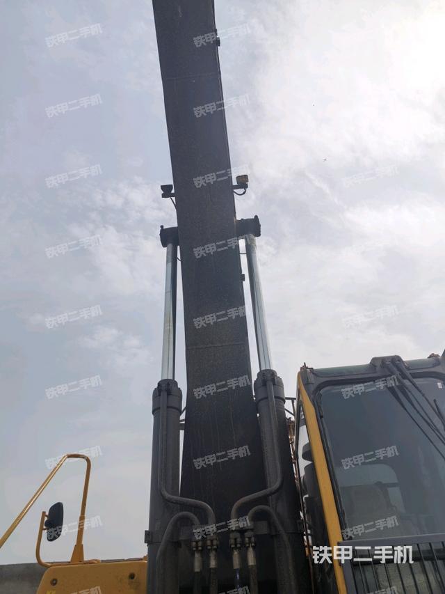 大臂油缸整體?豎拍（工作和回轉裝置）