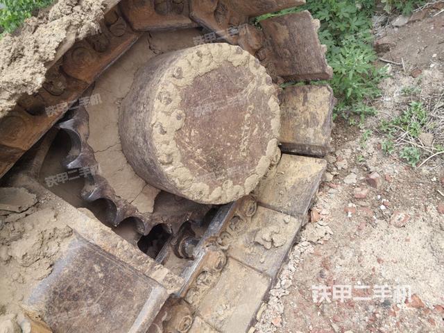 左驅(qū)動輪（行走機構）