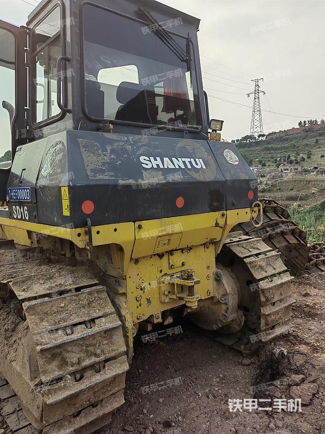 整机左侧（设备外观及核心部件）