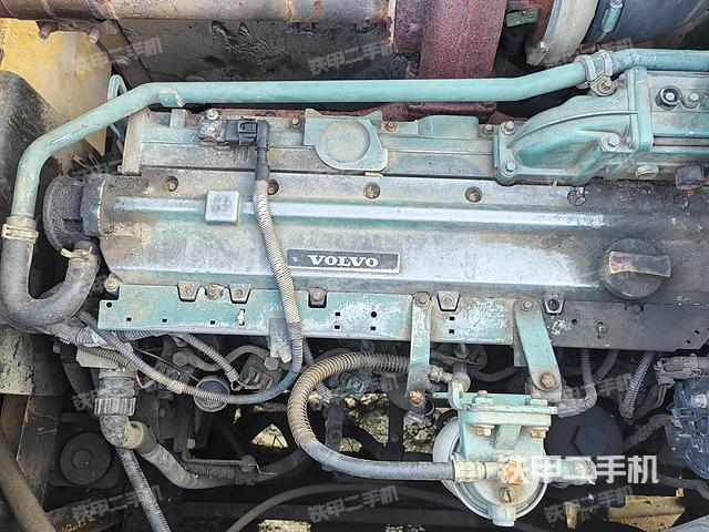 发动机整体俯视（整机外观）