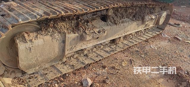 单侧履带整体（整机外观）