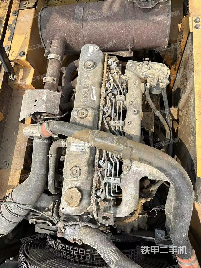 發(fā)動(dòng)機(jī)室（上車部件）