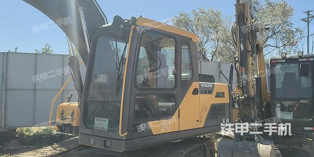 驾驶室整体（整机外观）