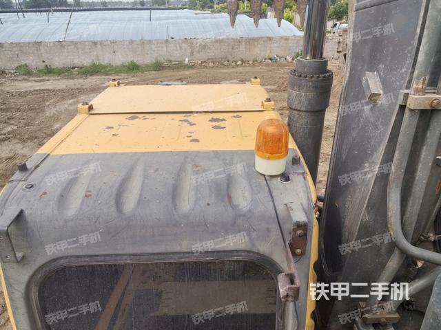 駕駛室頂部俯視（上車部件）