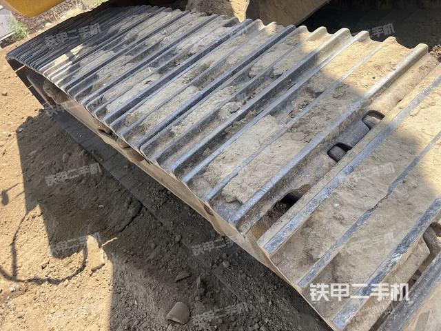 右側履帶整體（行走機構）