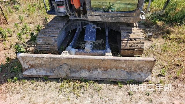 转盘和下车架正前（工作和回转装置）