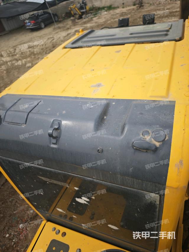 駕駛室頂部俯視（上車部件）