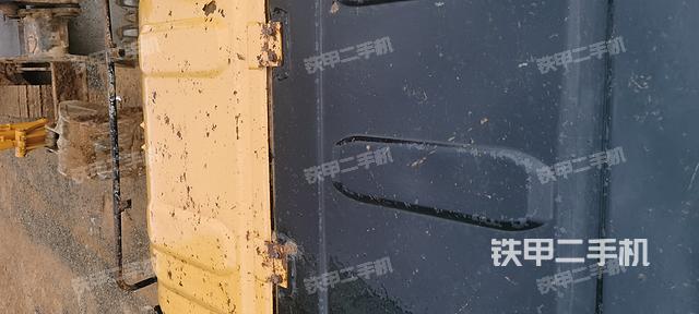 驾驶室顶部（整机外观）