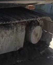 右驱动轮（行走机构）