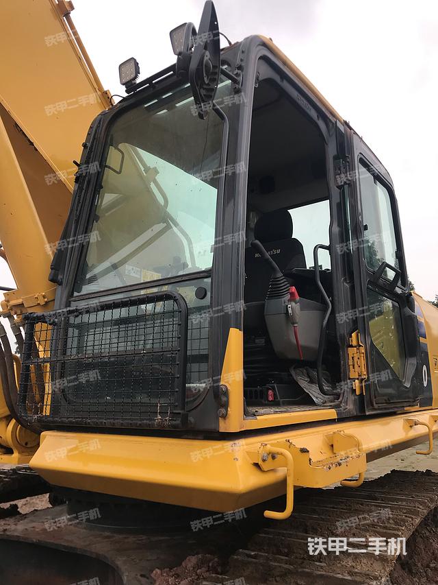 驾驶室整体（整机外观）