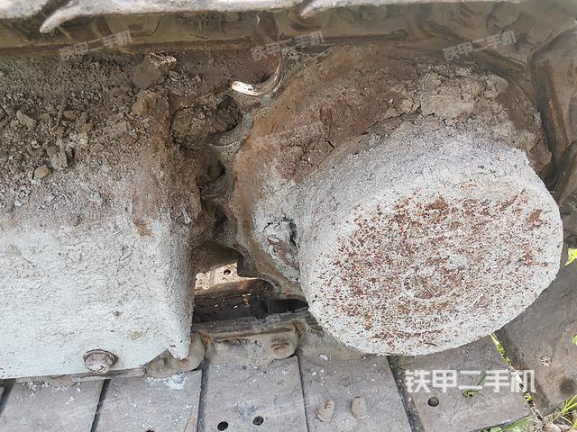 回转马达和主控阀（整机外观）