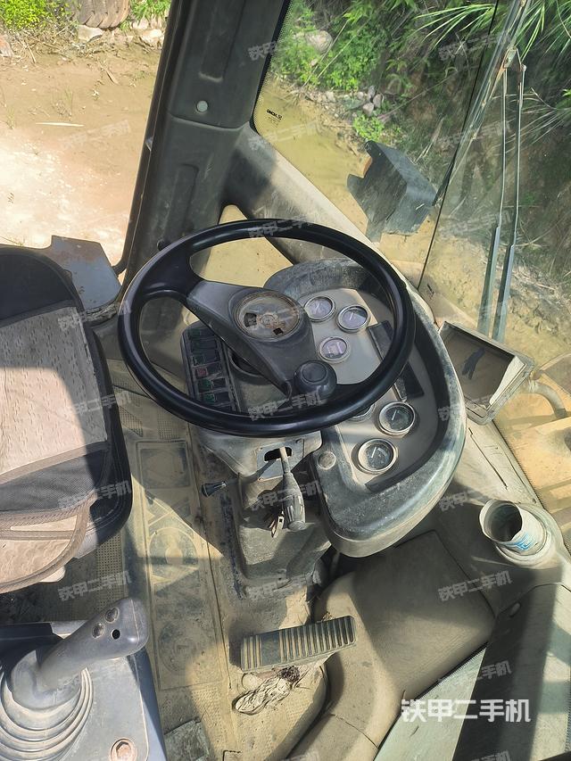 驾驶室工作台（整机外观及大件）