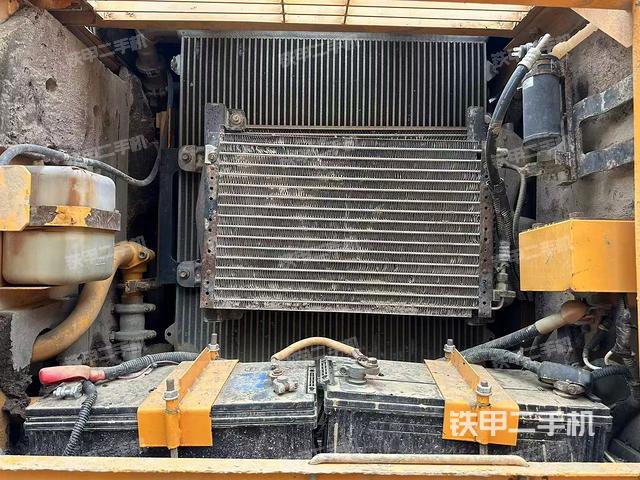 散熱器正面（大件艙室）