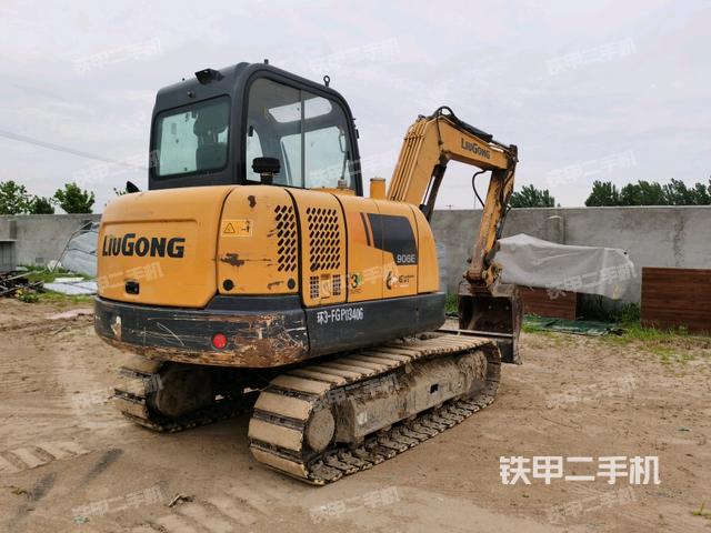 右后45(整機(jī)外觀) 右后45(整機(jī)外觀)