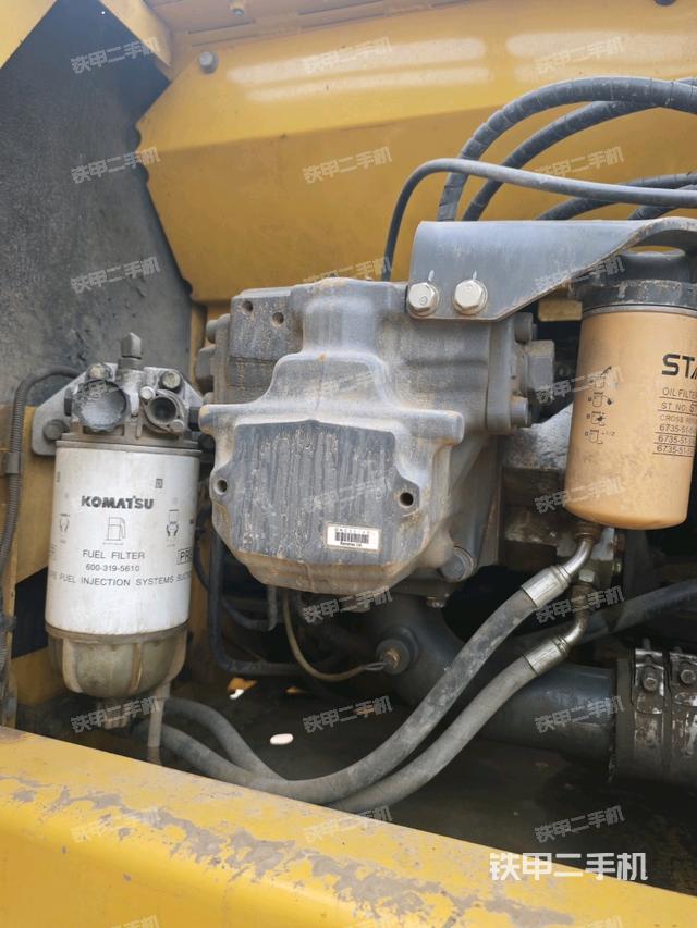 液壓泵斜45?左（大件艙室）