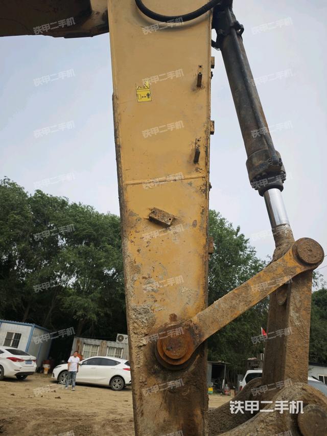 小臂整體左后（工作和回轉(zhuǎn)裝置）