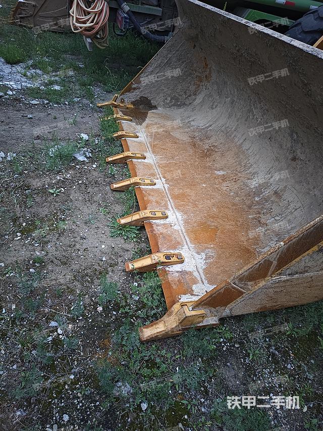 工作装置整体（整机外观及大件）