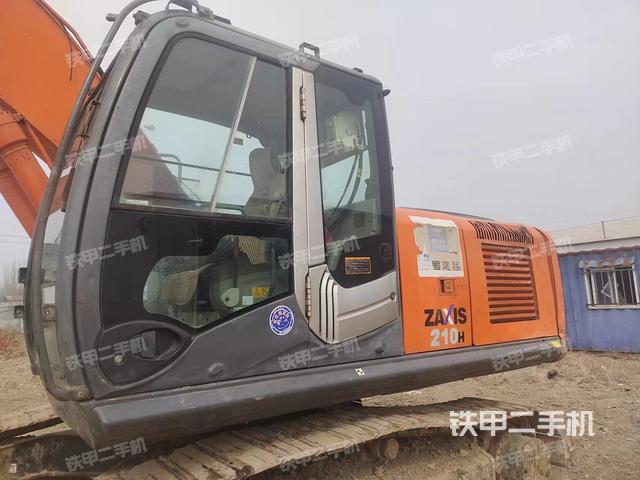 驾驶室整体（整机外观）