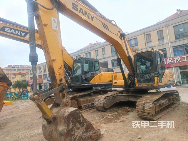 大臂整体 右侧（工作和回转装置）