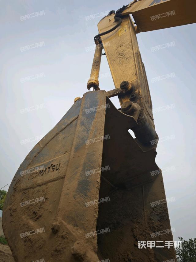 小臂整體左后（工作和回轉裝置）