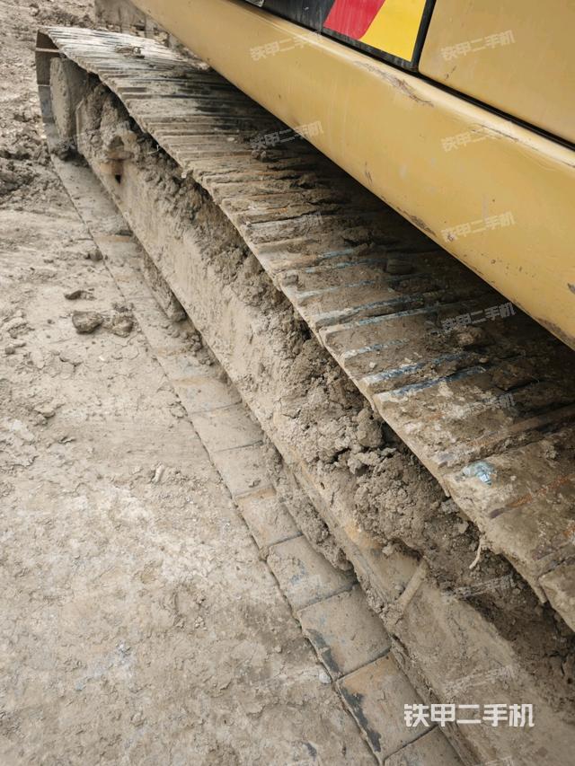 右側(cè)履帶整體（行走機(jī)構(gòu)）