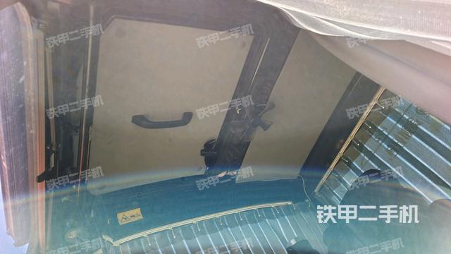 顶棚整体（驾驶室部分）