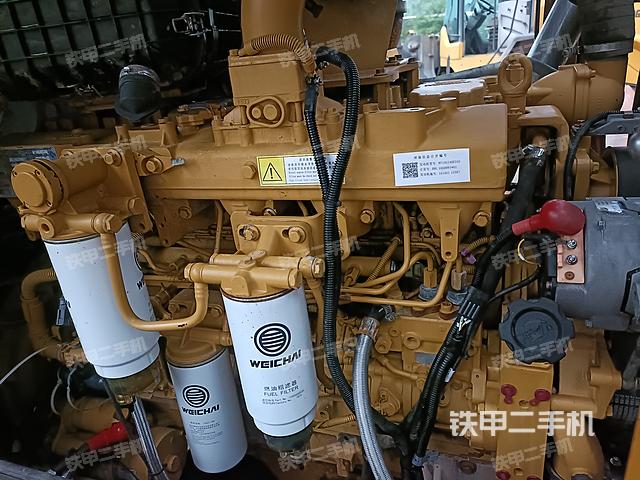 发动机右侧（整机外观及大件）