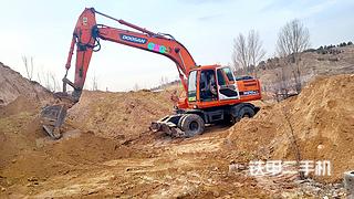 乌海斗山DH210W-7挖掘机实拍图片