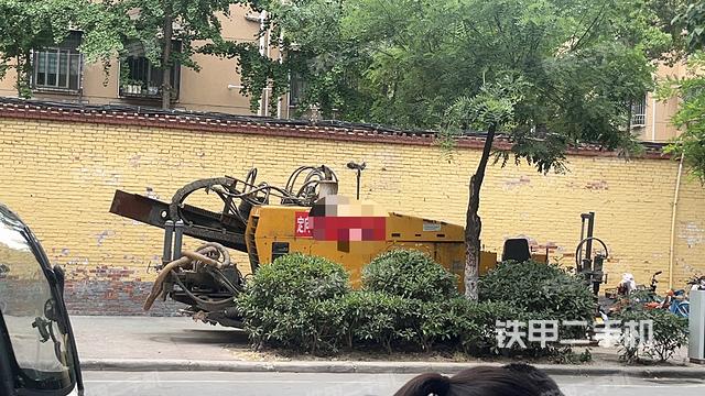 整机左侧（设备外观及核心部件）