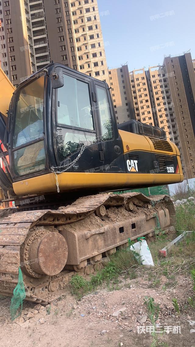 单侧履带整体（整机外观）