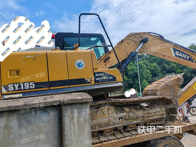 右后45(整機(jī)外觀) 右后45(整機(jī)外觀)