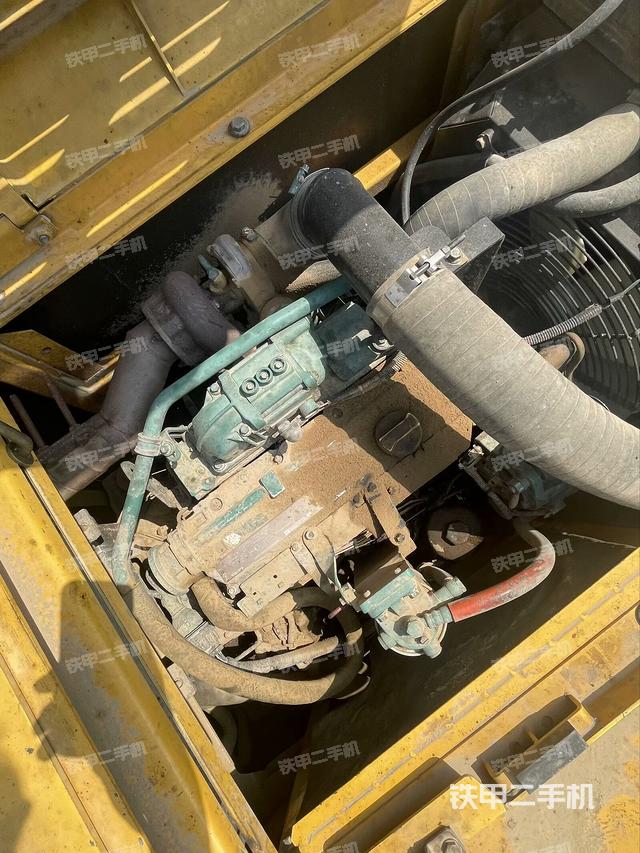 发动机整体俯视（整机外观）