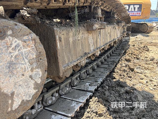 单侧履带整体（整机外观）