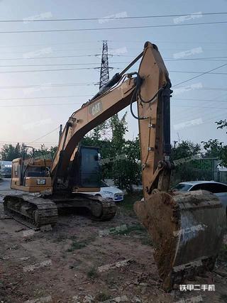 江苏-宿迁市二手卡特彼勒323挖掘机实拍照片