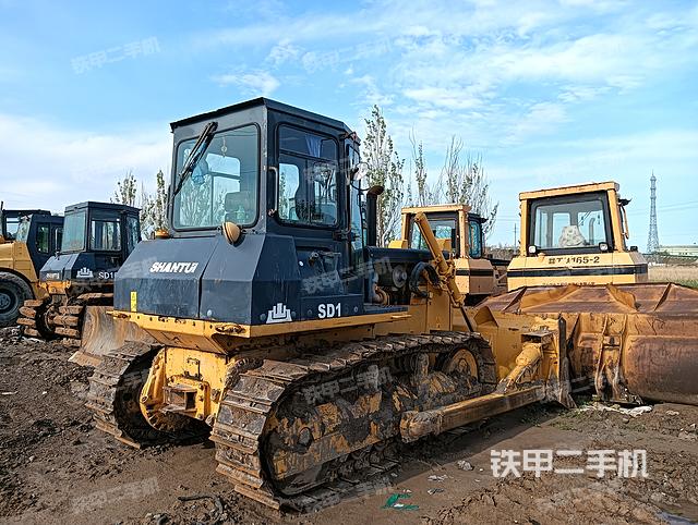 整机右后45°（设备外观及核心部件）