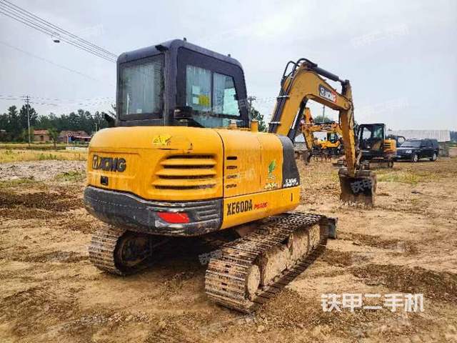 整机右后45°（整机外观）