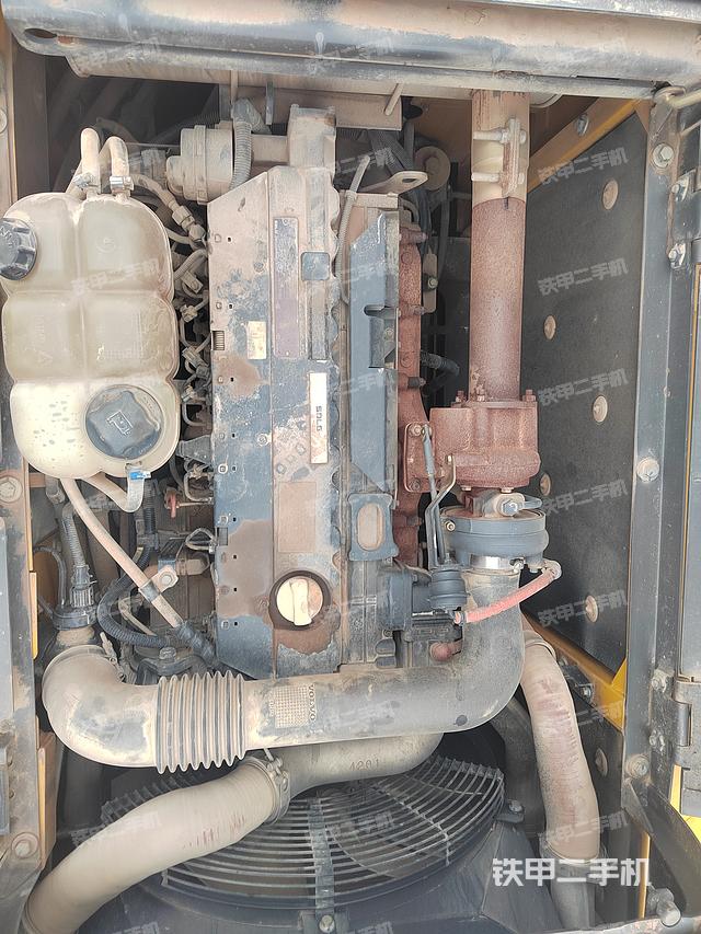 发动机整体俯视（整机外观）