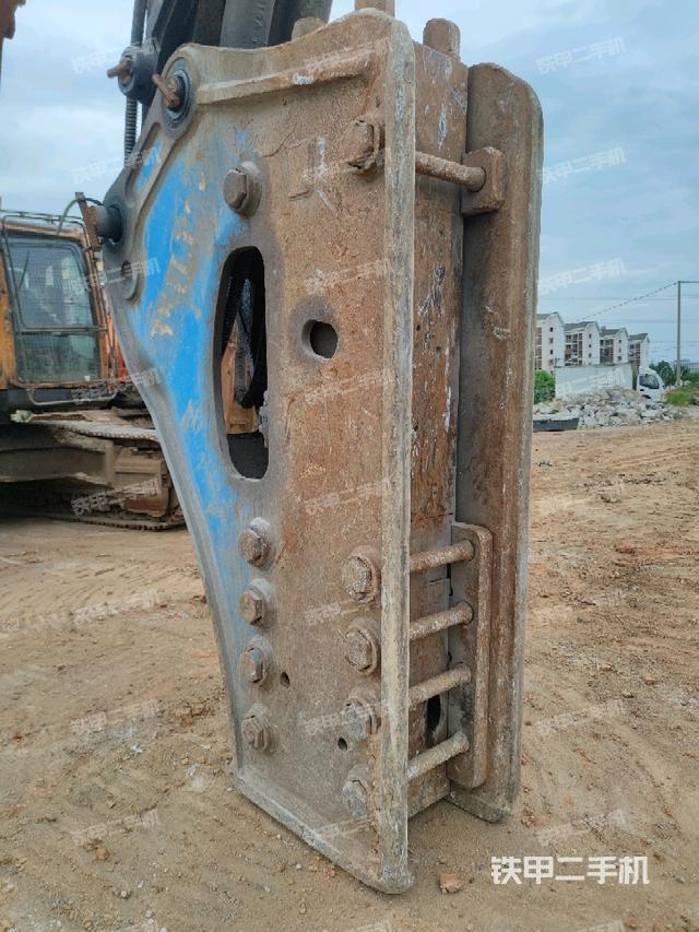 鏟斗45度(工作和回轉(zhuǎn)裝置) 鏟斗45度(工作和回轉(zhuǎn)裝置)