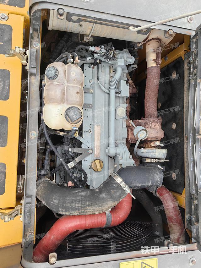 发动机整体俯视（整机外观）