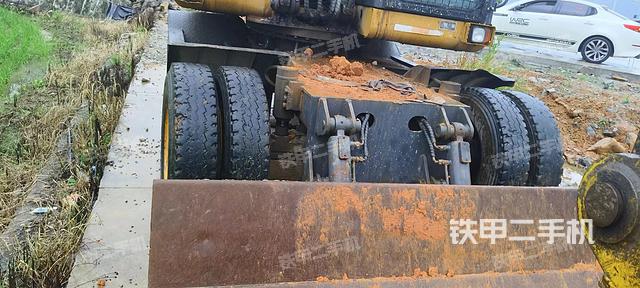 单侧履带整体（整机外观）