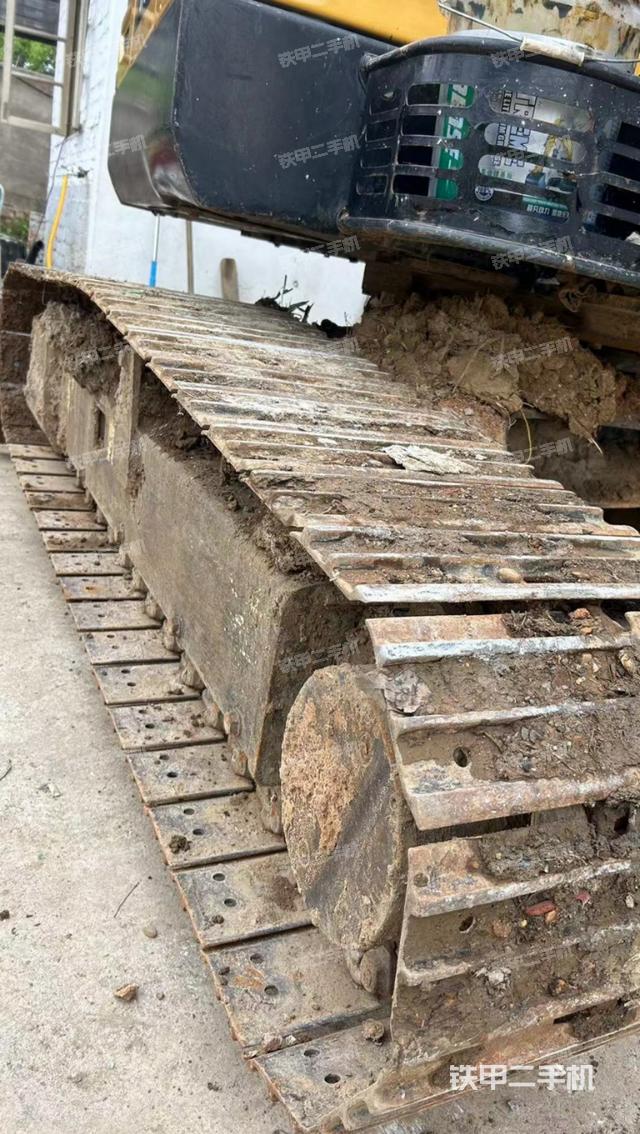 单侧履带整体（整机外观）