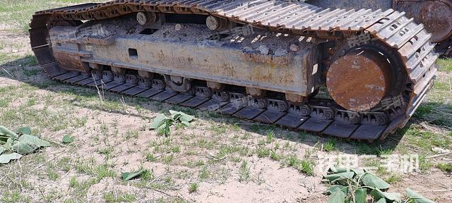 单侧履带整体（整机外观）