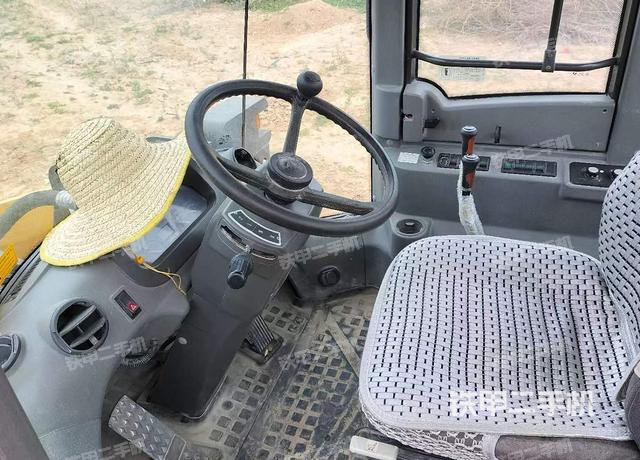 驾驶室操作台（整机外观及大件）