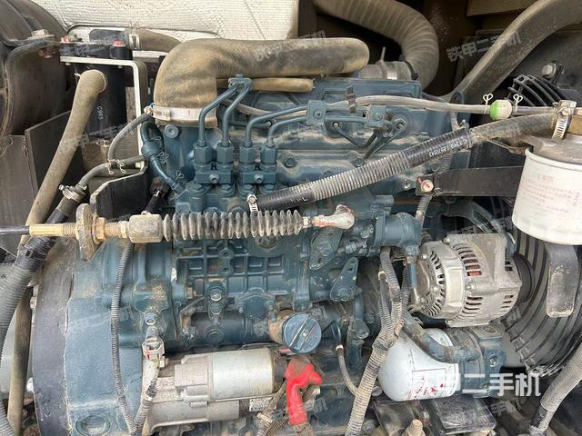 发动机整体俯视（整机外观）