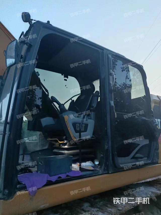 驾驶室整体（整机外观）