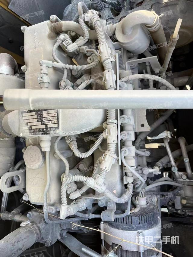 发动机整体俯视（整机外观）