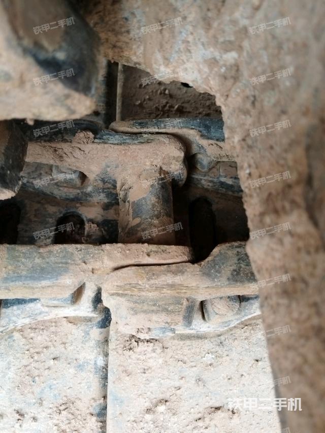 左側(cè)行走馬達(dá)蓋板（行走機(jī)構(gòu)）